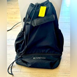 Brand new with tags-Black Beyond Yoga gym bag/backpack